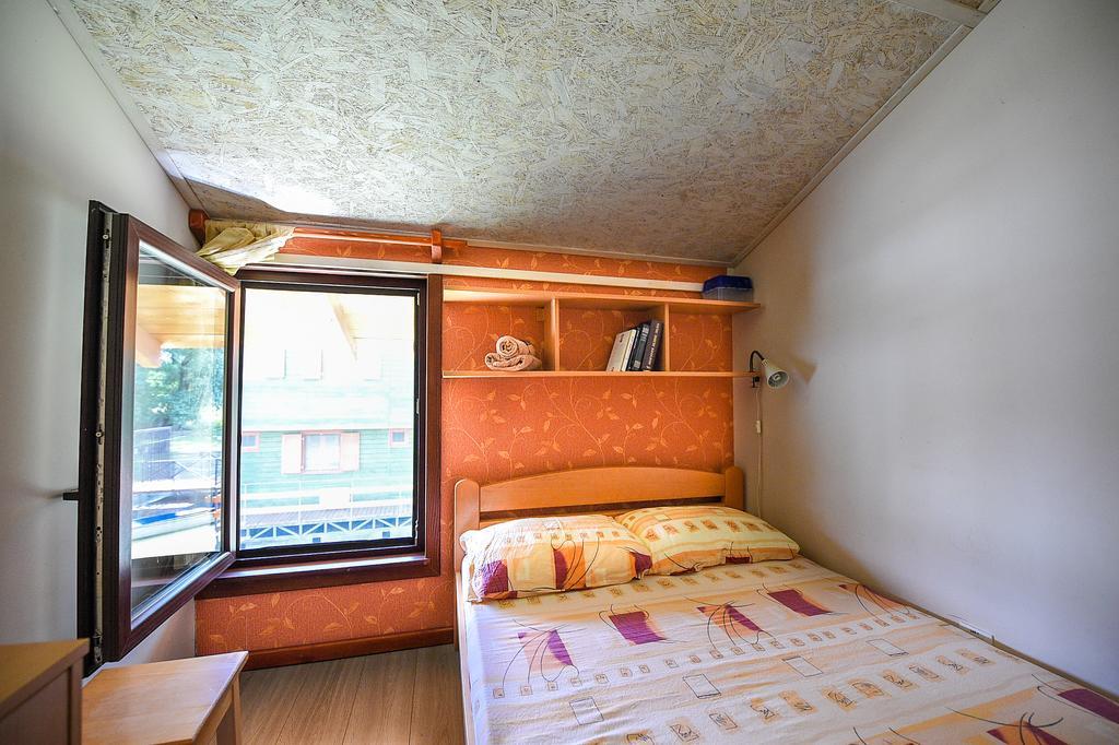San Art Floating Hostel & Apartments بلغراد المظهر الخارجي الصورة