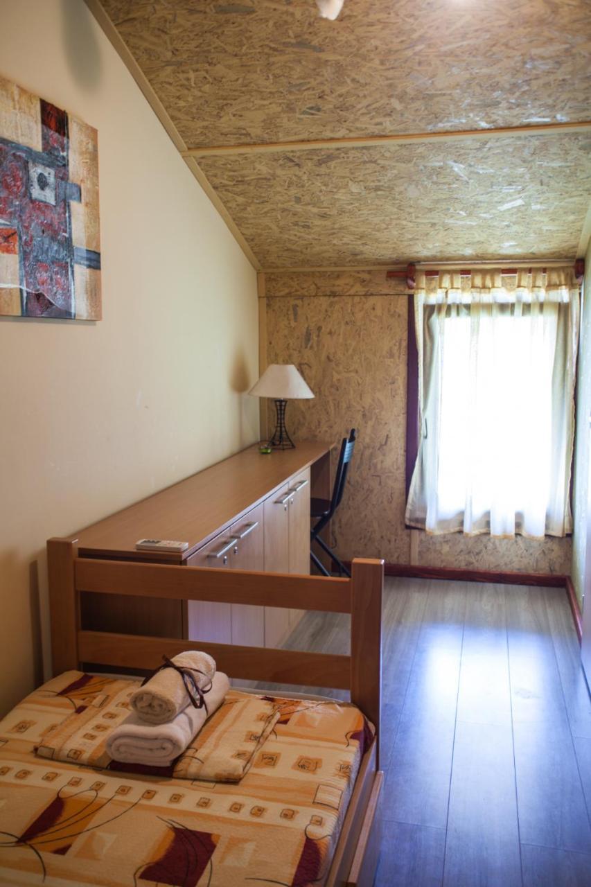 San Art Floating Hostel & Apartments بلغراد المظهر الخارجي الصورة