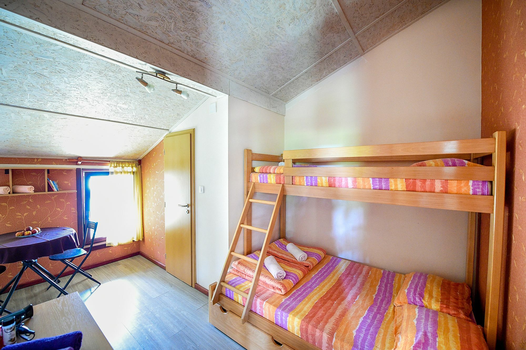 San Art Floating Hostel & Apartments بلغراد المظهر الخارجي الصورة